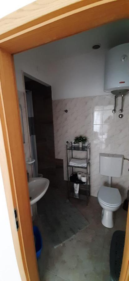 Vikula Apartment Duce Bagian luar foto